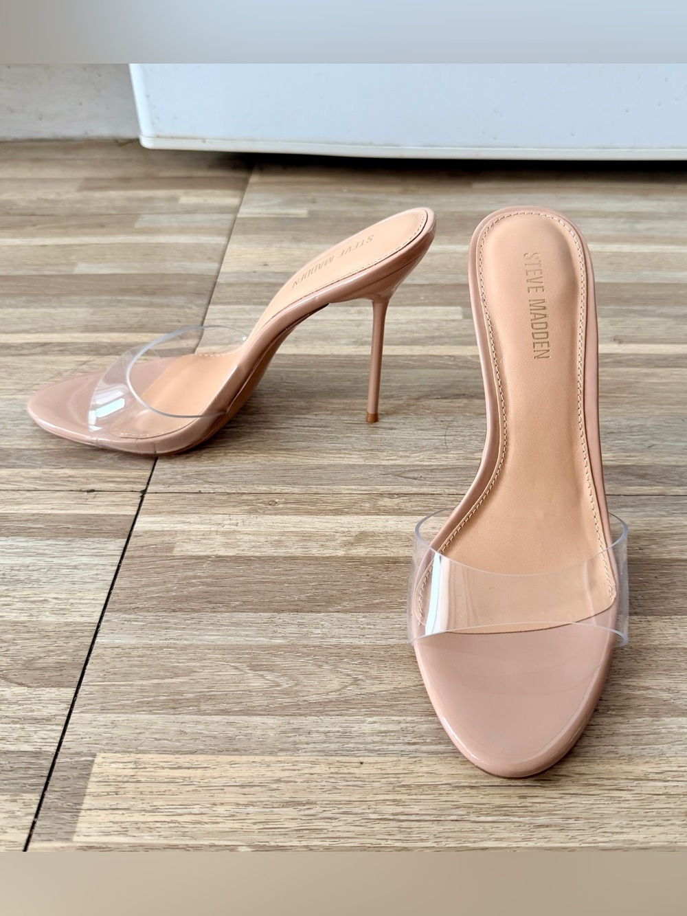 Steve Madden Davina clear rounded nude open-toe mule heels, women's size US 6